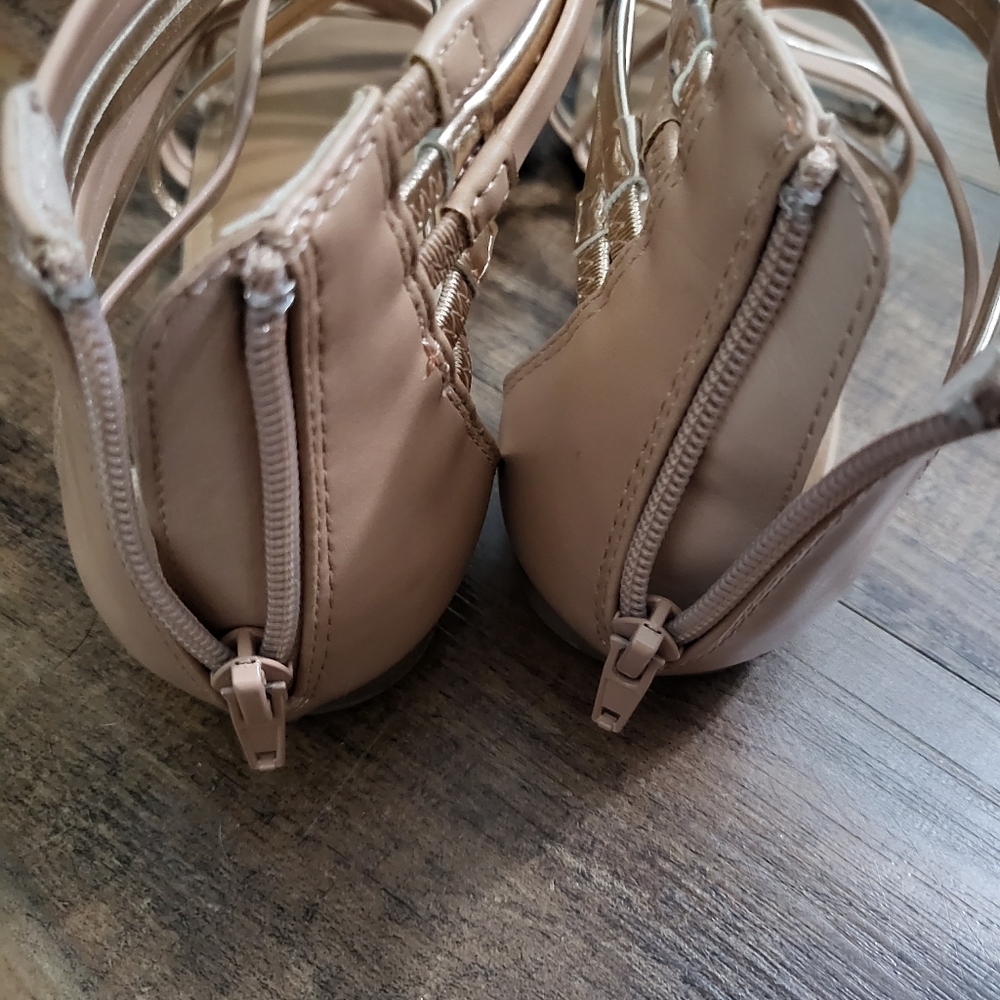 Sandals - Picture 2 of 5